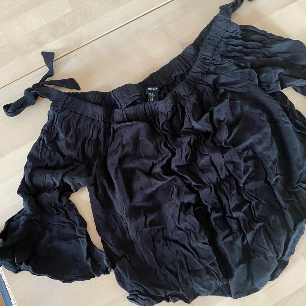 Forever 21 ruffled off the shoulder top